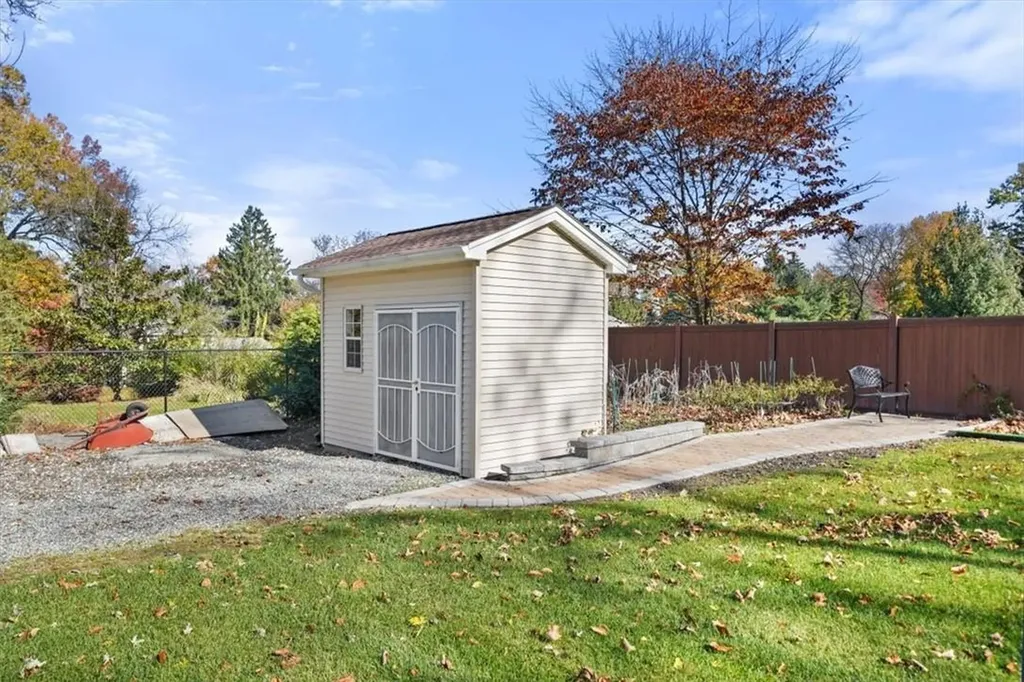 13 Spruce Lane West Nyack NY 10994
