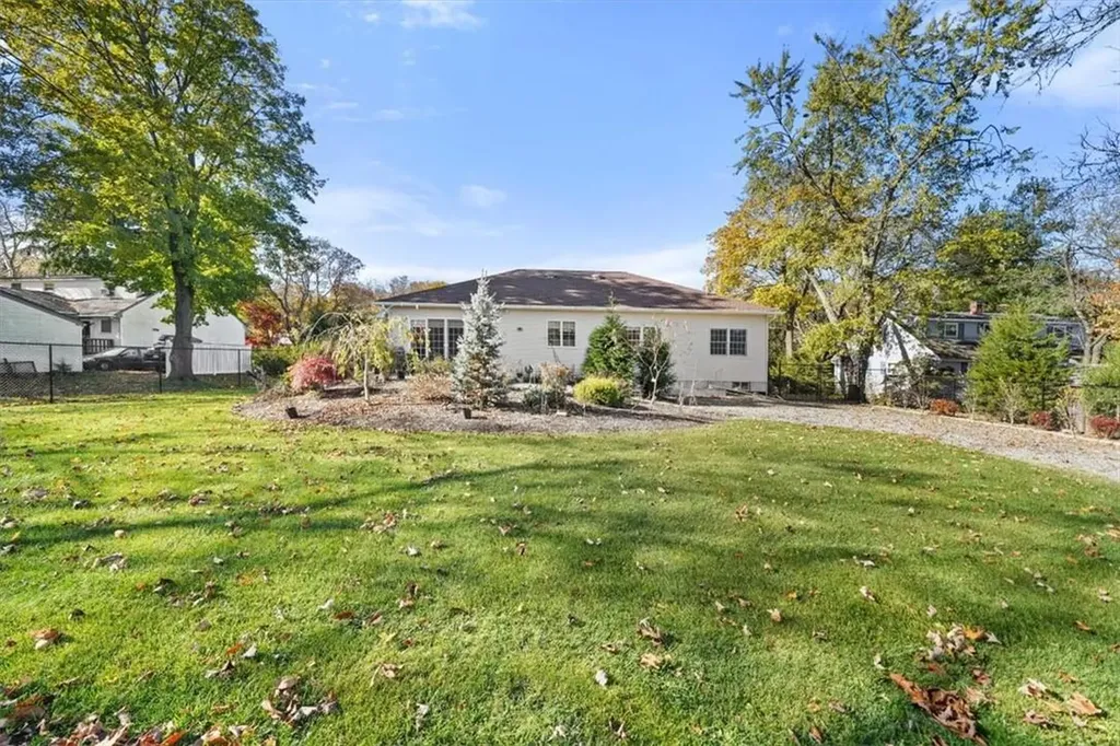 13 Spruce Lane West Nyack NY 10994
