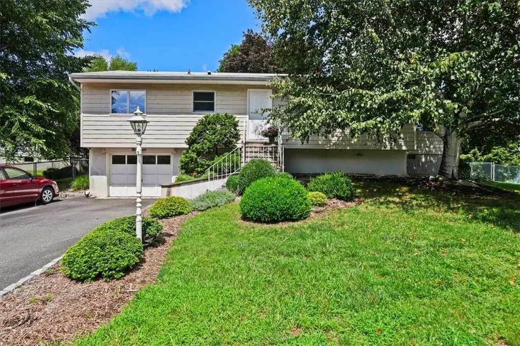 19 Elm Drive Stony Point NY 10980
