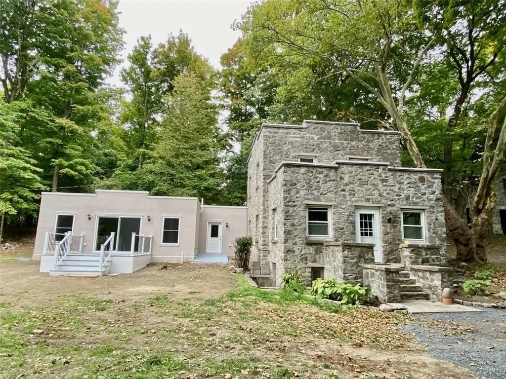 563 Old Indian Road Milton NY 12547
