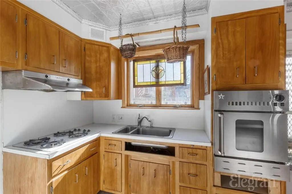 4 78th Street Brooklyn NY 11209