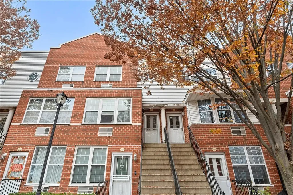 135 Sunset Boulevard New York NY 10473