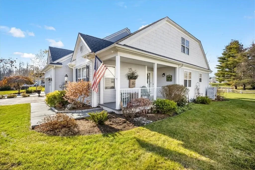 10 Equestrian Way Poughquag NY 12570