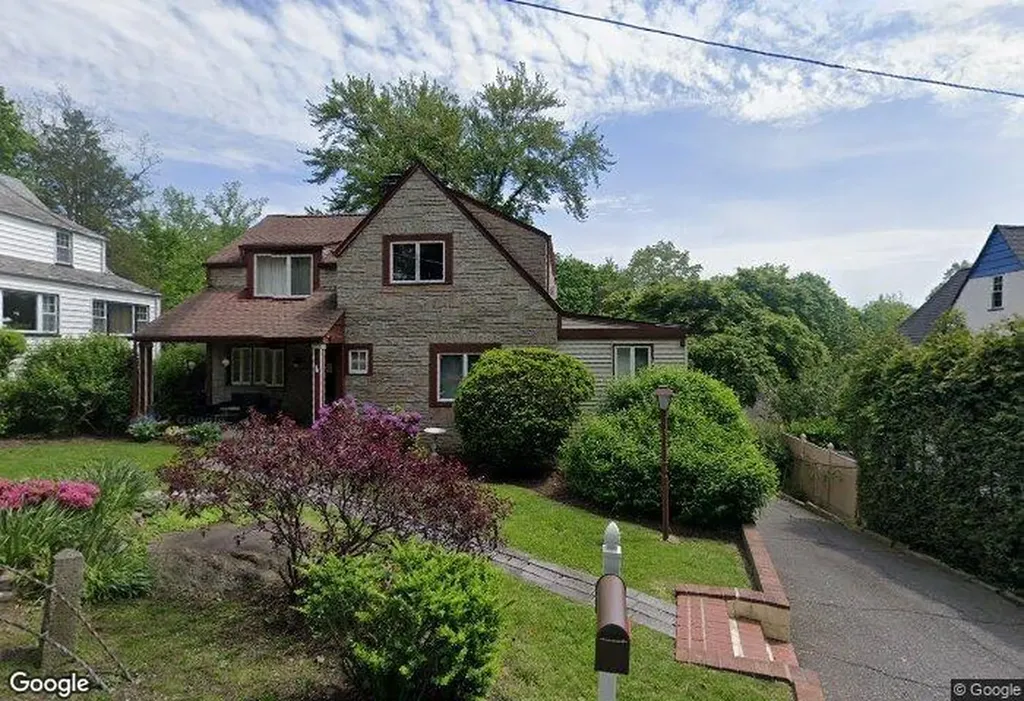 39 Hillcrest Road Hartsdale NY 10530