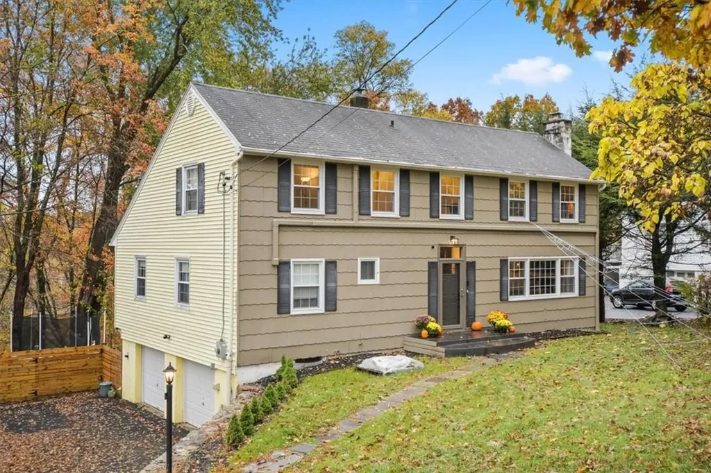 22 Stuart Road Mahopac NY 10541