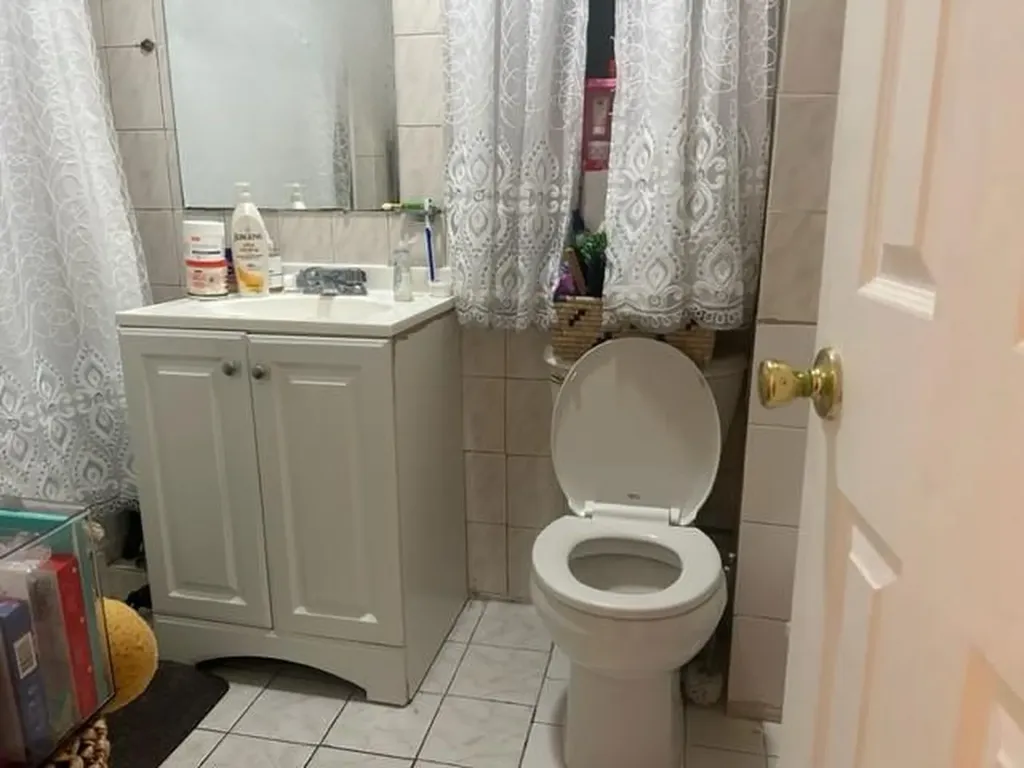 110 E 198th Street Bronx NY 10468