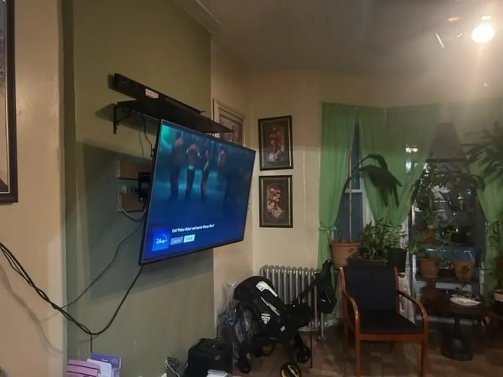 110 E 198th Street Bronx NY 10468