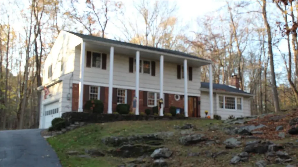 9 Saddle Ridge Road Ossining NY 10562