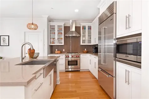 18 Rivers Edge Drive Tarrytown NY 10591