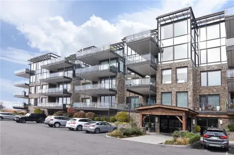 18 Rivers Edge Drive Tarrytown NY 10591