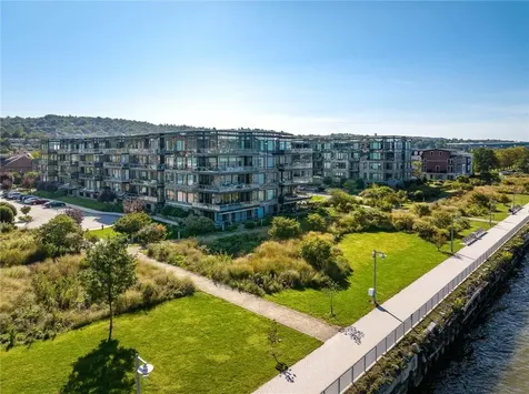 18 Rivers Edge Drive Tarrytown NY 10591