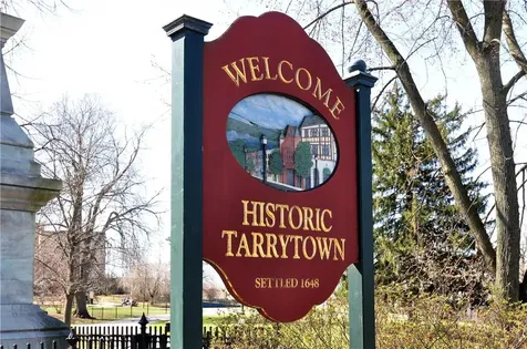 18 Rivers Edge Drive Tarrytown NY 10591