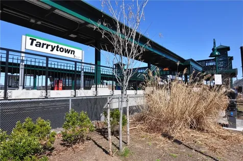 18 Rivers Edge Drive Tarrytown NY 10591