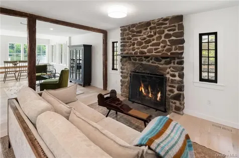 24 Cove Road South Salem NY 10590