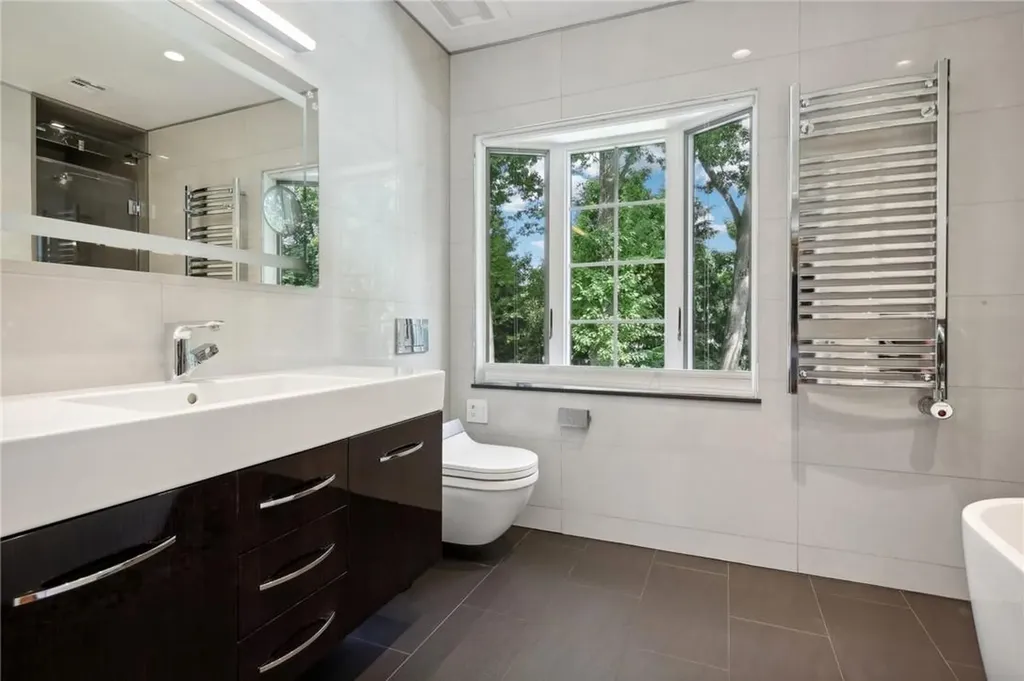 98 Sparrow Lane Pearl River NY 10965