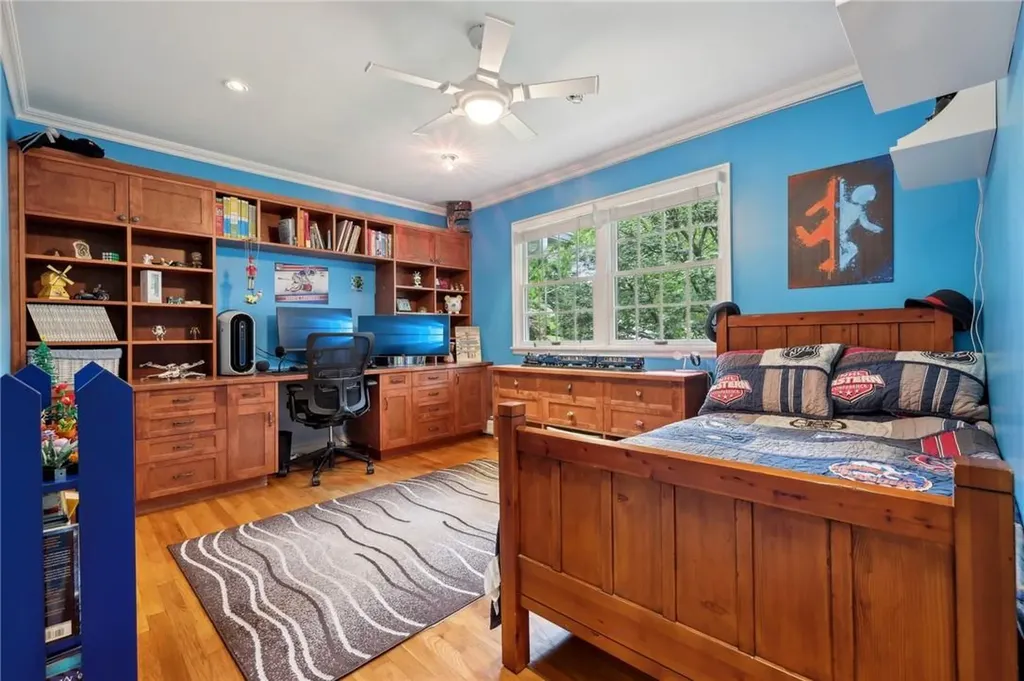 98 Sparrow Lane Pearl River NY 10965