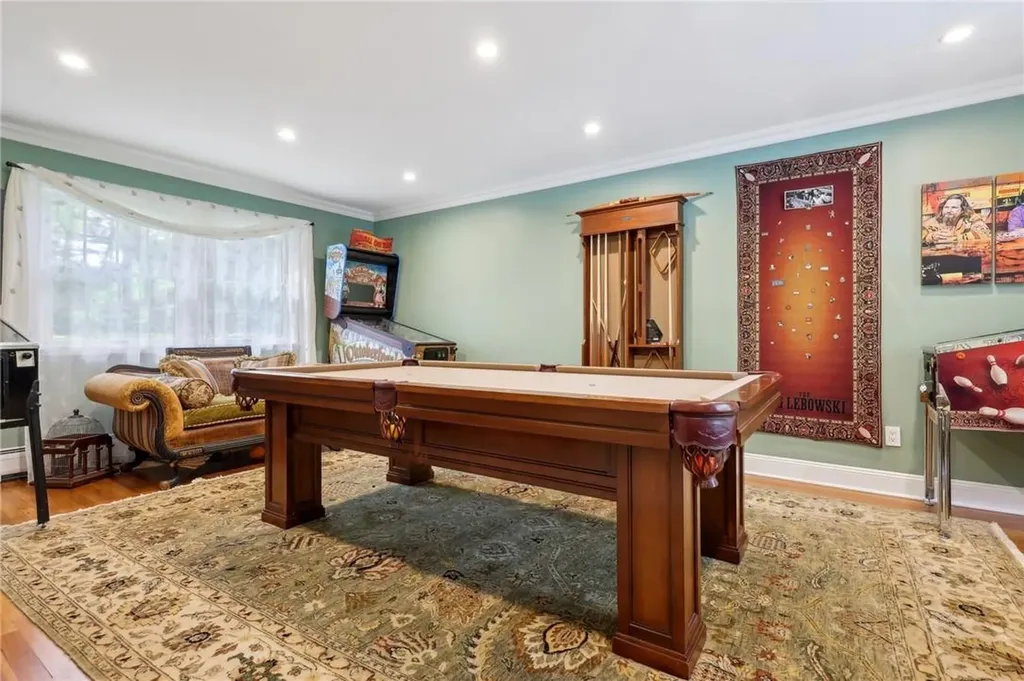 98 Sparrow Lane Pearl River NY 10965