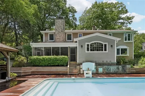 98 Sparrow Lane Pearl River NY 10965