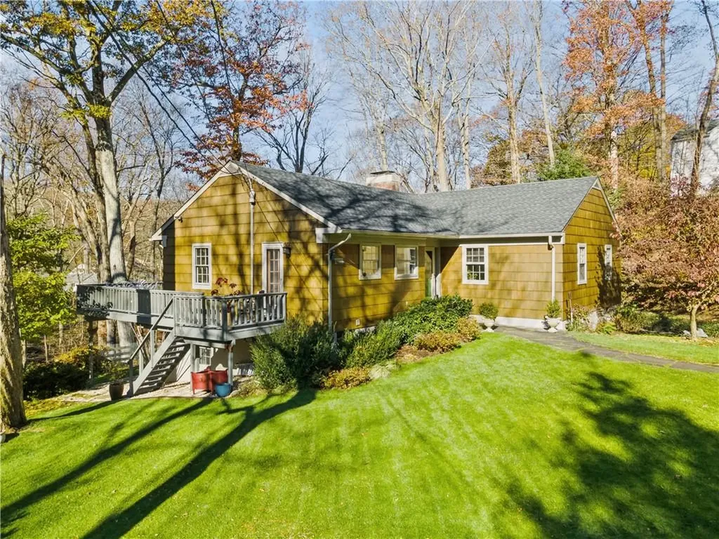 39 Kitchel Road Mount Kisco NY 10549