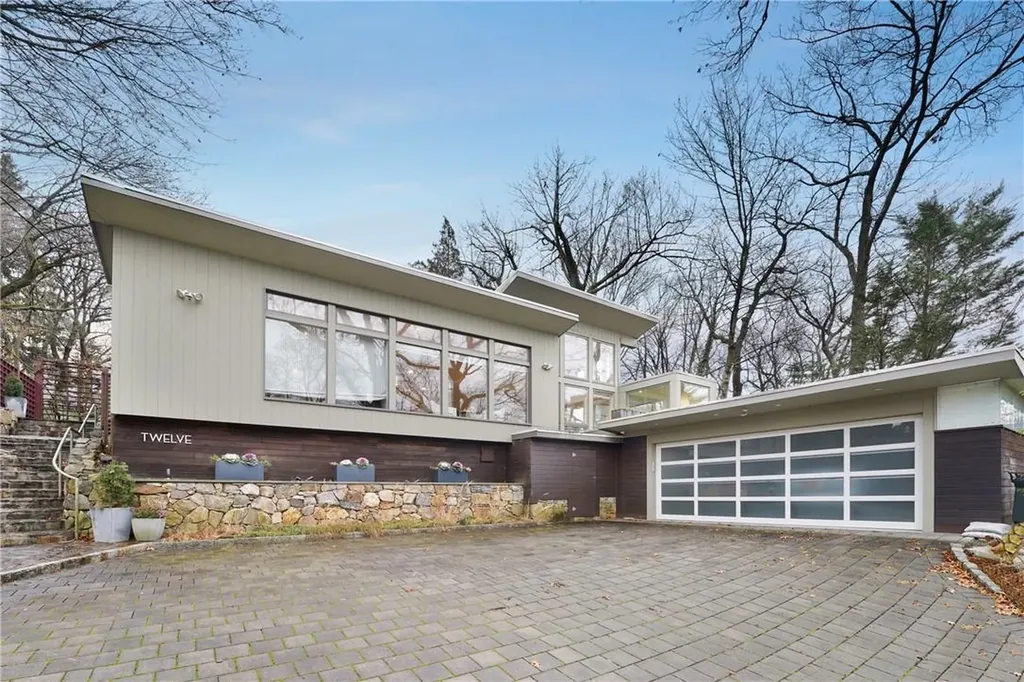 12 Seely Place Scarsdale NY 10583