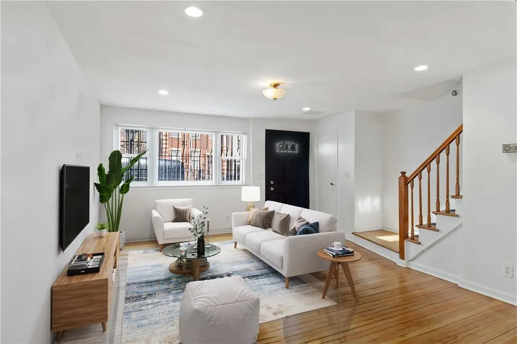 1764 Undercliff Avenue Bronx NY 10453