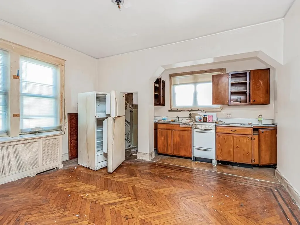 1850 Billingsley Terrace Bronx NY 10453