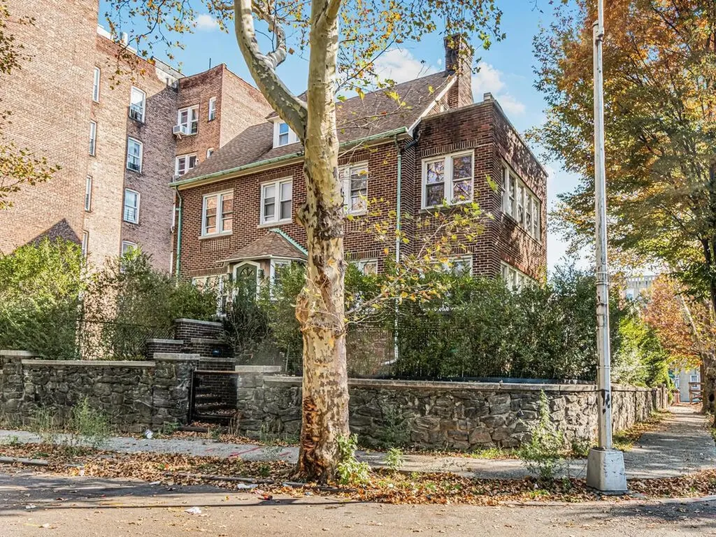 1850 Billingsley Terrace Bronx NY 10453