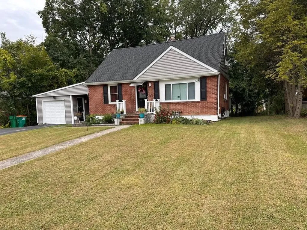 26 Antoinette Drive Poughkeepsie NY 12601