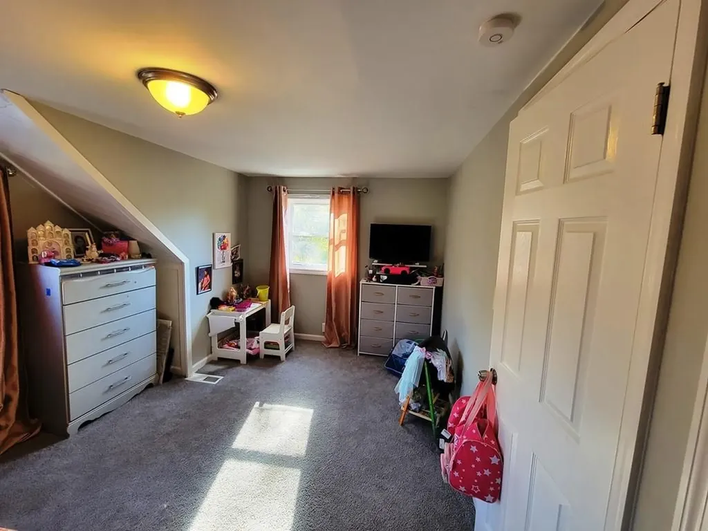 26 Antoinette Drive Poughkeepsie NY 12601