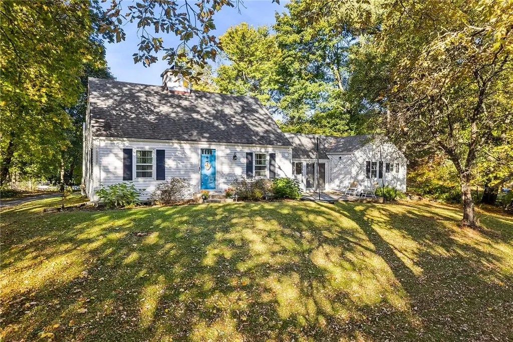 35 Shamrock Circle Poughkeepsie NY 12603