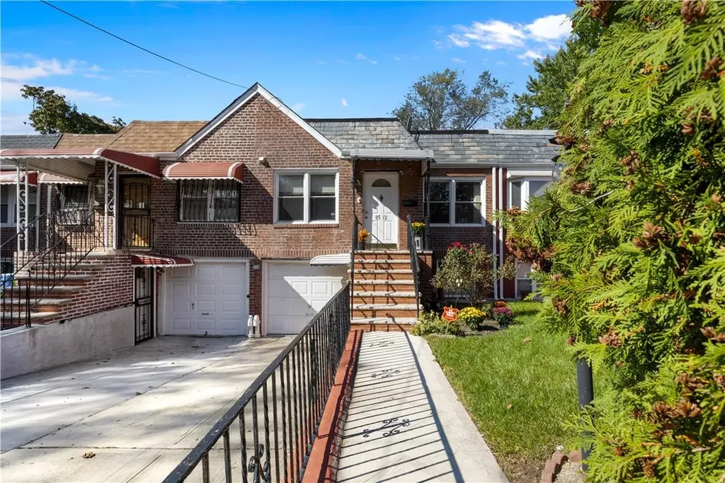 115-12 217th Street Cambria Heights NY 11411