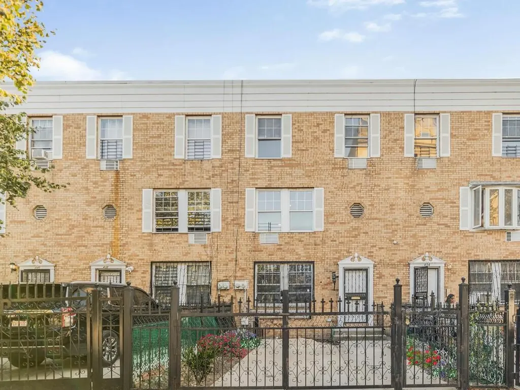 436 E 145th Street Bronx NY 10454