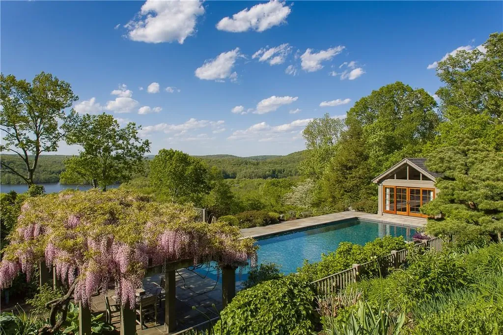 340 Croton Lake Road Bedford NY 10549