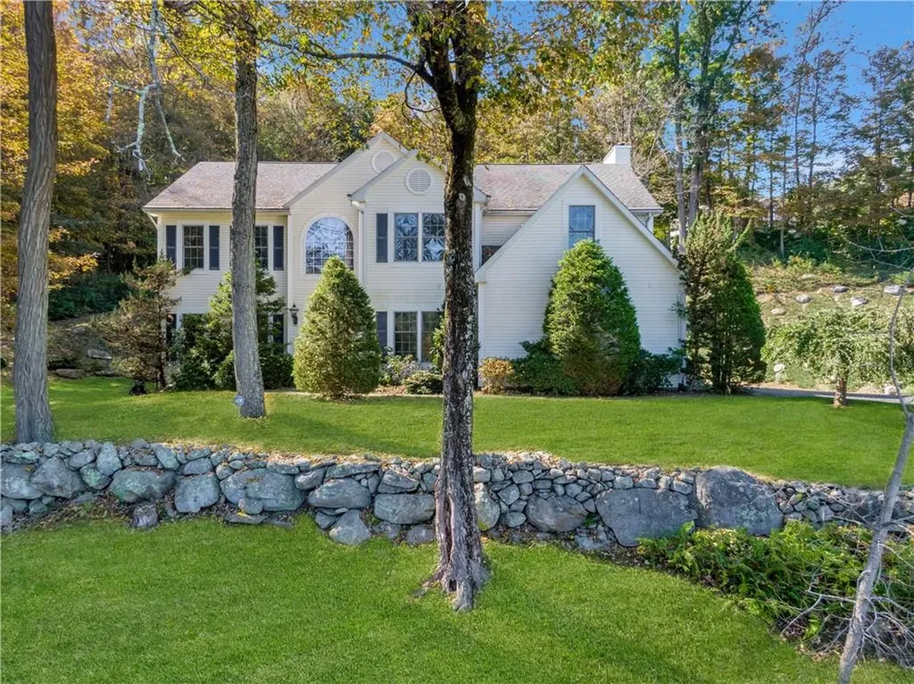 5 Pheasant Run Road Putnam Valley NY 10579