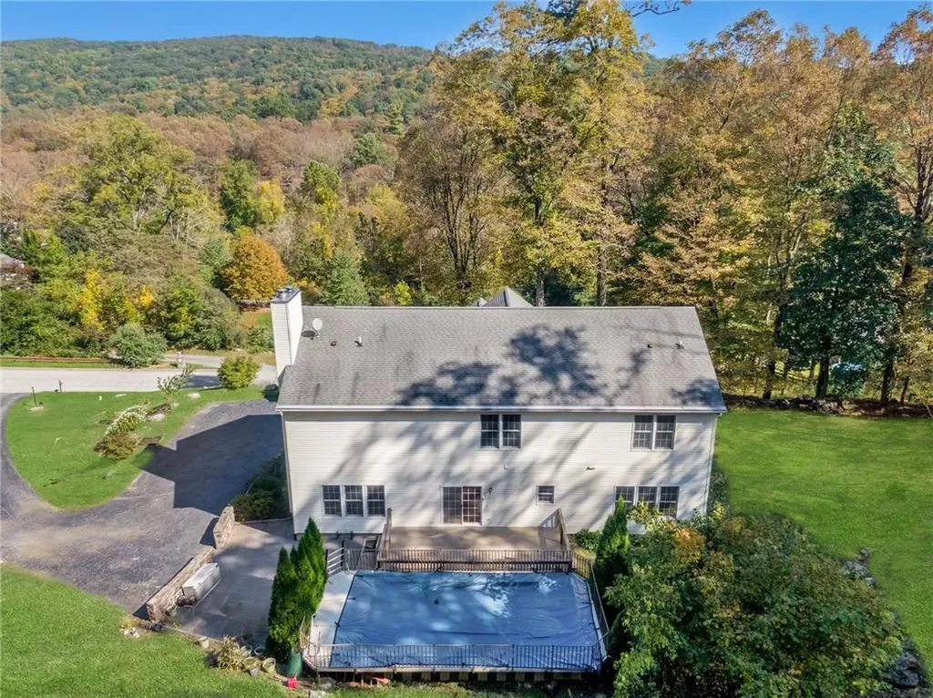 5 Pheasant Run Road Putnam Valley NY 10579