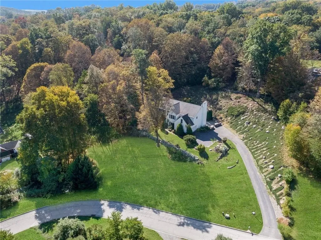 5 Pheasant Run Road Putnam Valley NY 10579