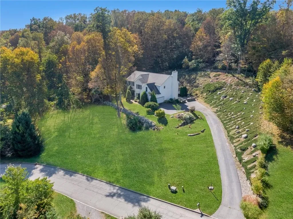 5 Pheasant Run Road Putnam Valley NY 10579