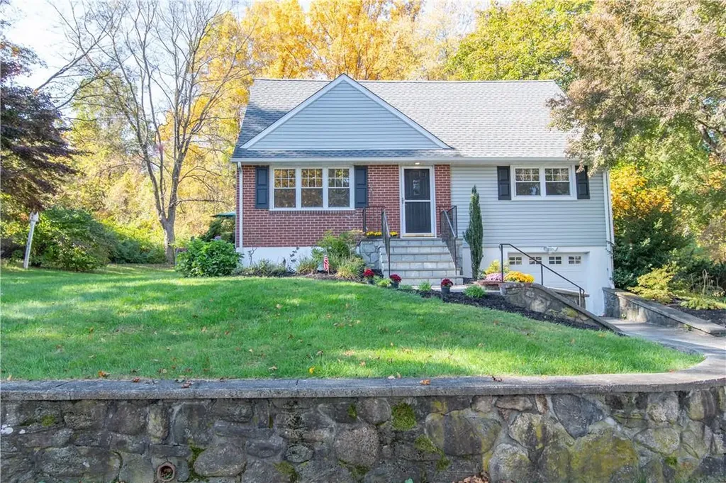 1 Field Place Cortlandt Manor NY 10567
