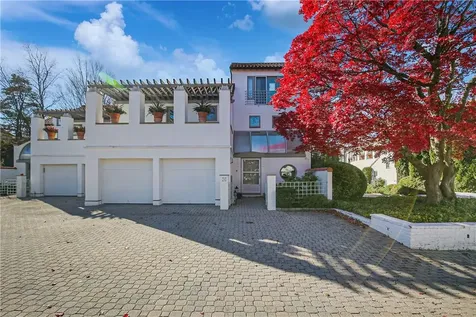 14 Kassel Court Mamaroneck NY 10543