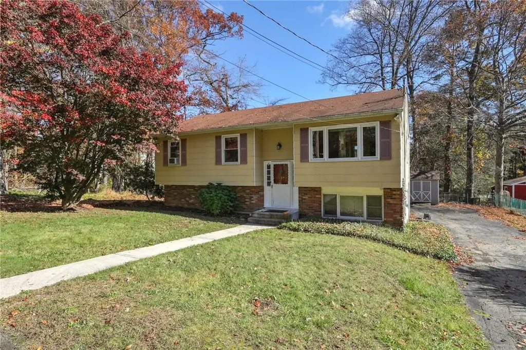 3 Palisades Road Patterson NY 12563