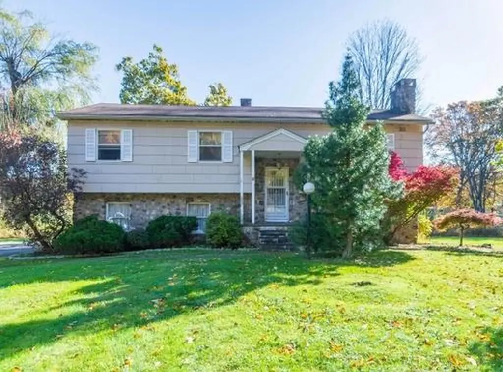 30 Ludlam Road Monroe NY 10950