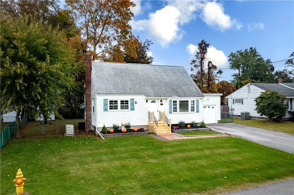 12 Putnam Road Fishkill NY 12524