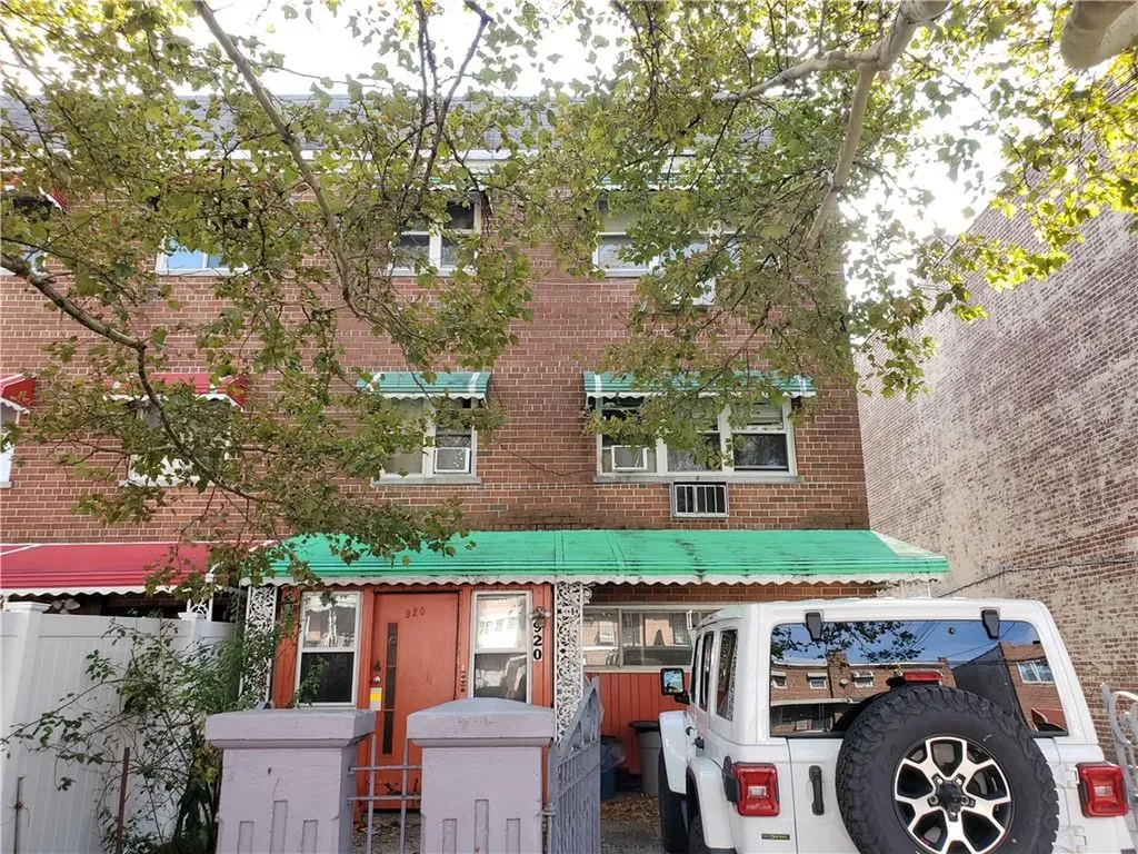 920 E 226th Street Bronx NY 10466