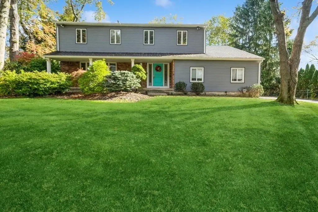 14 Cornell Drive Bardonia NY 10954