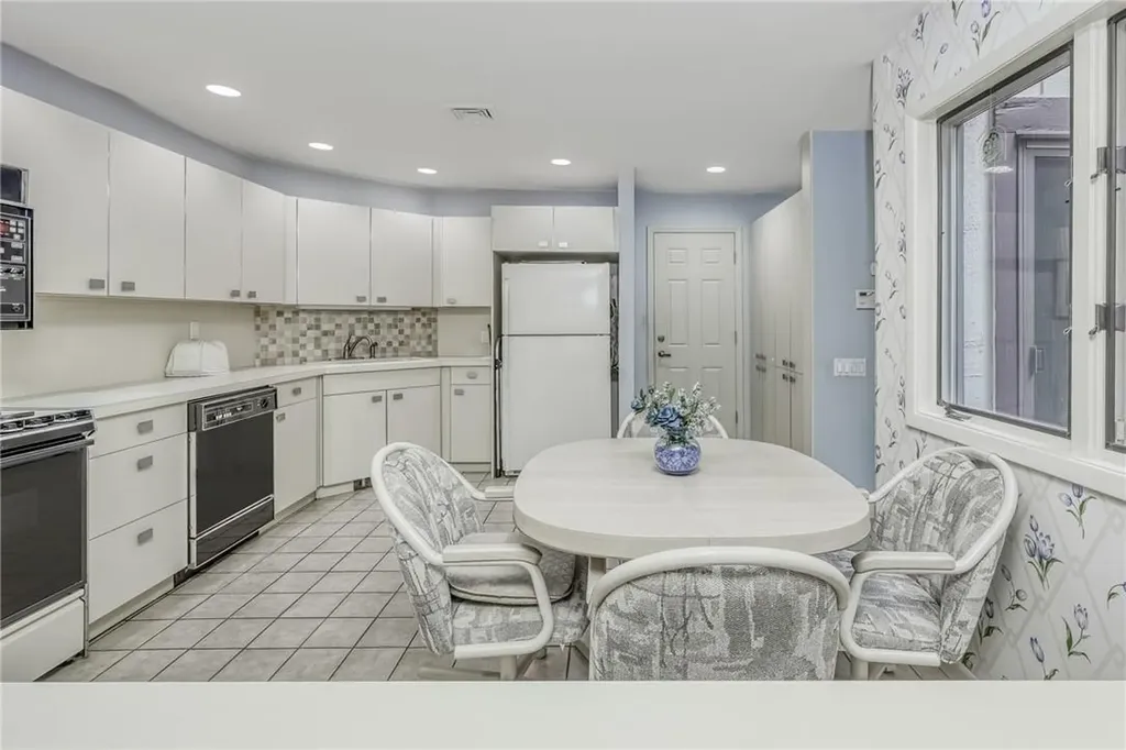 9 Bannock Court Suffern NY 10901