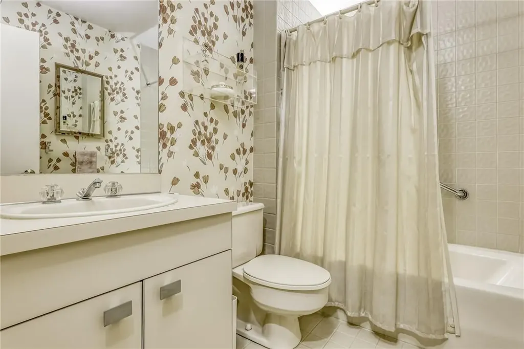 9 Bannock Court Suffern NY 10901