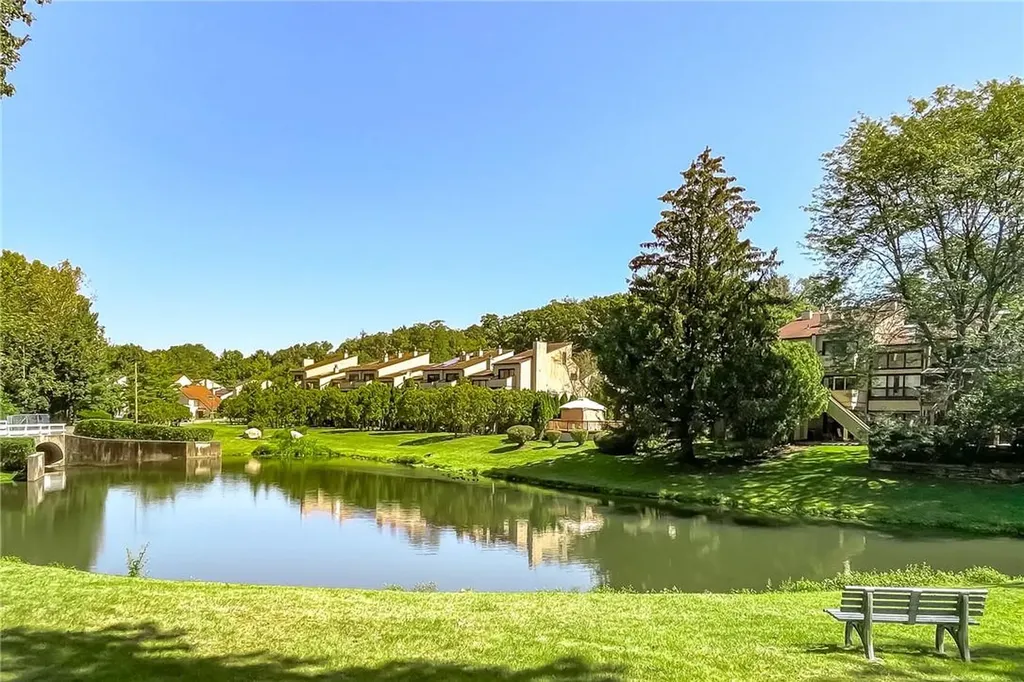 9 Bannock Court Suffern NY 10901
