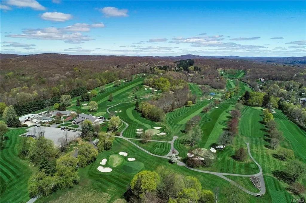75 Eleanor Drive Mahopac NY 10541