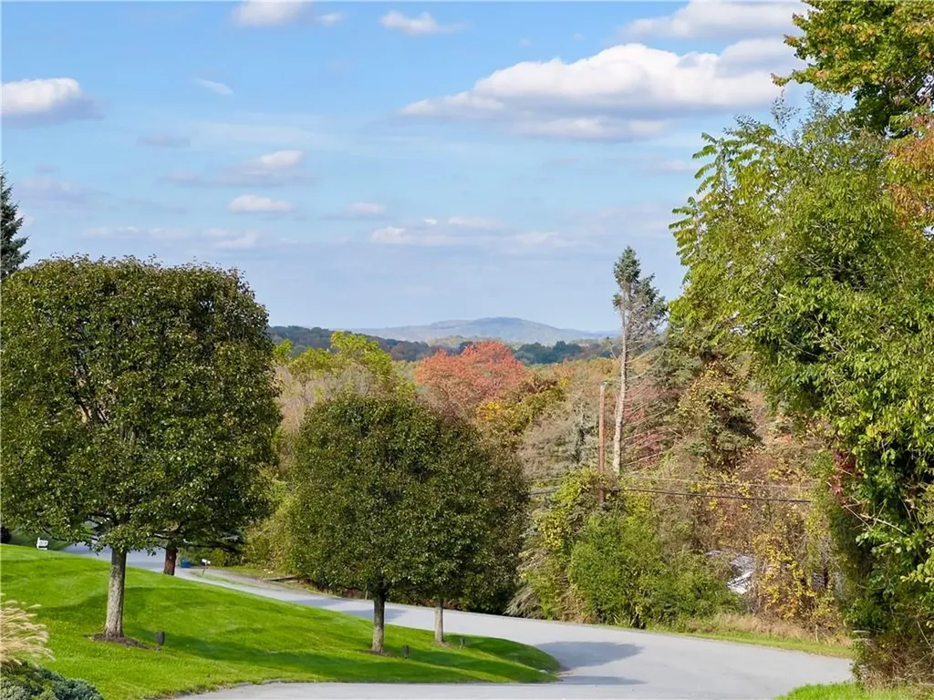 75 Eleanor Drive Mahopac NY 10541