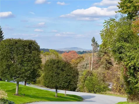 75 Eleanor Drive Mahopac NY 10541